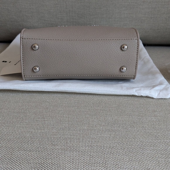 Brandon Blackwood ESR Tote taupe recycled leather silver hardware - Picture 4 of 12